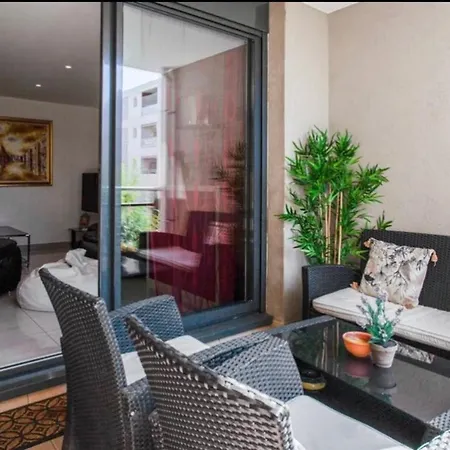 Apartment With A Large Terrace Near The Center